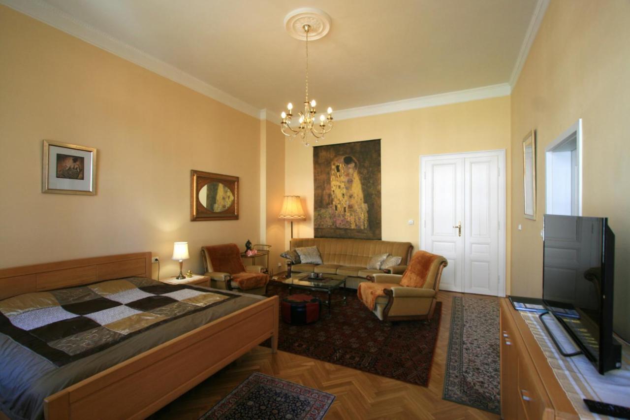 Apartment No. 20 Jaltská 3 Karlovy Vary Kültér fotó